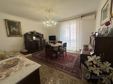 AP922 - appartamento a piano terra con garage