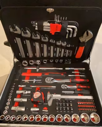 Lotto attrezzi Makita, Metabo, Bosch e Fervi
