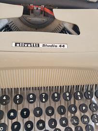 Olivetti studio 44 , anni 50