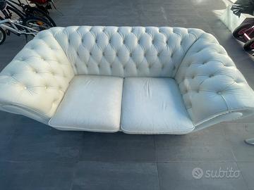 Divano chesterfield  casa, ufficio o attività