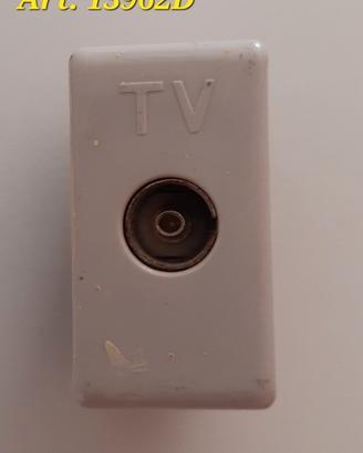 Presa TV coassiale BTICINO TEKNE 13962D usata