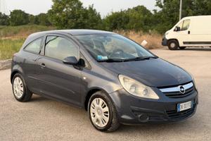 Opel Corsa 1.2 3 porte Club