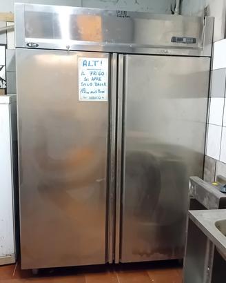 Armadio congelatore in acciaio 