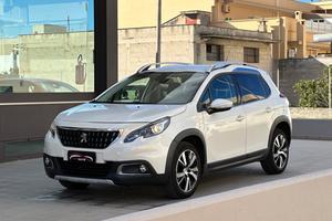 PEUGEOT 2008 BlueHDi 100 S&S Allure