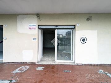 NEGOZIO A CASERTA