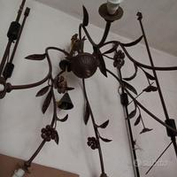 Lampadario in ferro battuto artigianale