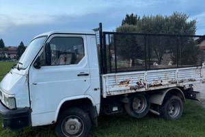 NISSAN TRADE RIBALTABILE