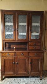 Credenza classica a doppio corpo 
