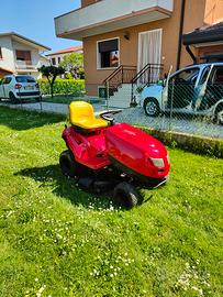 trattorino tagliaerba 