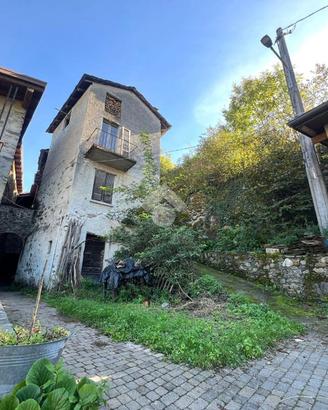 CASA SEMINDIPENDENTE A ALBOSAGGIA