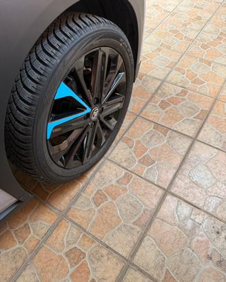 Cerchi e gomme toyora aygo x