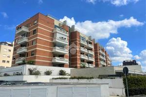 2 LOCALI A ROMA