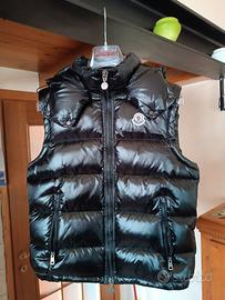 Smanicato Moncler 