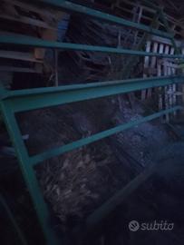 scaffali in ferro