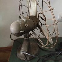 Vecchio ventilatore MARELLI