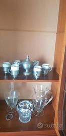 Tazzine da caffè e zuccheriera