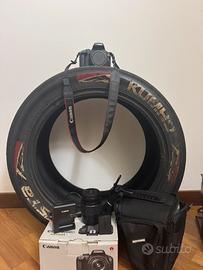 Canon EOS 4000D + 18-55mm IS II+ borsa + accessori