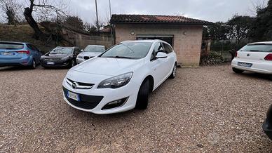 Opel Astra 1.4 Turbo 140CV Sports Tourer GPL Tech 