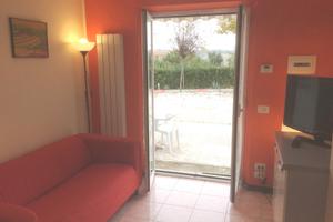 Piccolo bilocale con grande terrazza