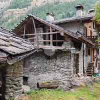 CASA SEMINDIPENDENTE A VALSAVARENCHE