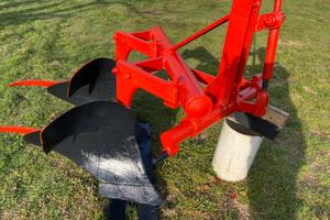 Aratro 2vomeri, aratro 4 vomeri per trattore