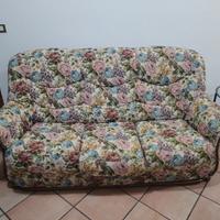 Divano tre posti,come nuovo. 