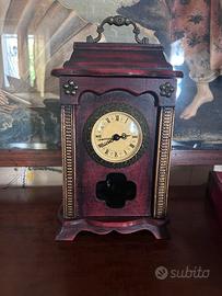 Orologio da tavolo stile vintage in legno