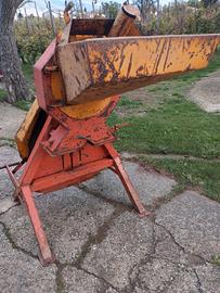 mulino con sgranatoio 