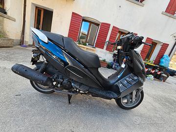 scooter malaguti 125cc anno 2004