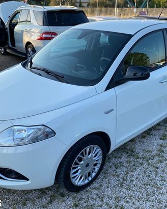 LANCIA - Ypsilon - 1.3 MJT 95 CV 5p. S&S Gold - UN