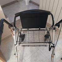 deambulatore con seduta