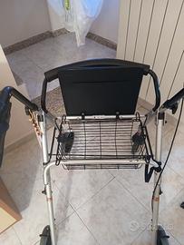 deambulatore con seduta