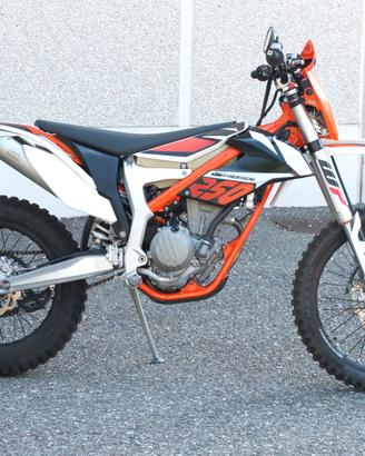 KTM Freeride 250 F - con 69,5 h. di utilizzo