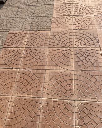 Gratuito 80 m2 lastra di cemento rosso 40x40x2cm