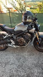 Honda cb 650 r
