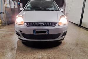 Ford fiesta (neopatentati)