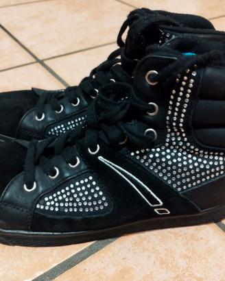 Scarpe nere con strass
