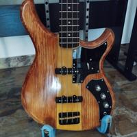 basso elettrico artigianale 