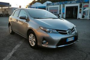 Toyota Auris 5p 1.8 Full Hybrid 