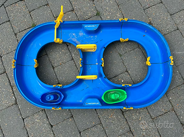 Grande gioco d'acqua con 2 barche