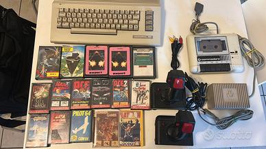 Lotto Commodore 64 C Completo + Joystick e Giochi