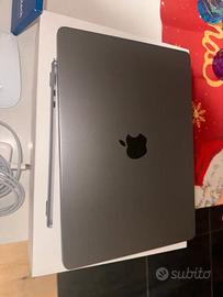 MacBook Air 13 M3 anno 2024