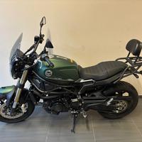 Benelli Leoncino 800