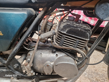 Moto CAGIVA 125 SST low rider