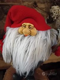 gnomo grande con lanterna