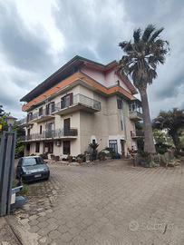 Ampio appartamento con garage