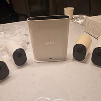ARLO 4 telecamere + HUB