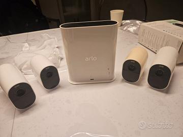ARLO 4 telecamere + HUB