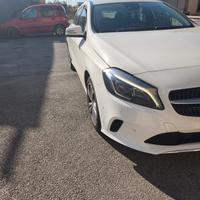 Mercedes classe A 180 automatico da vetrina 2018