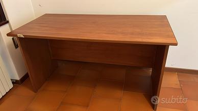 Scrivania legno massiccio